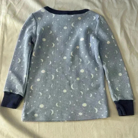 Gymboree - long sleeve waffle knit pajama top. Size  3 - Picture 2 of 3